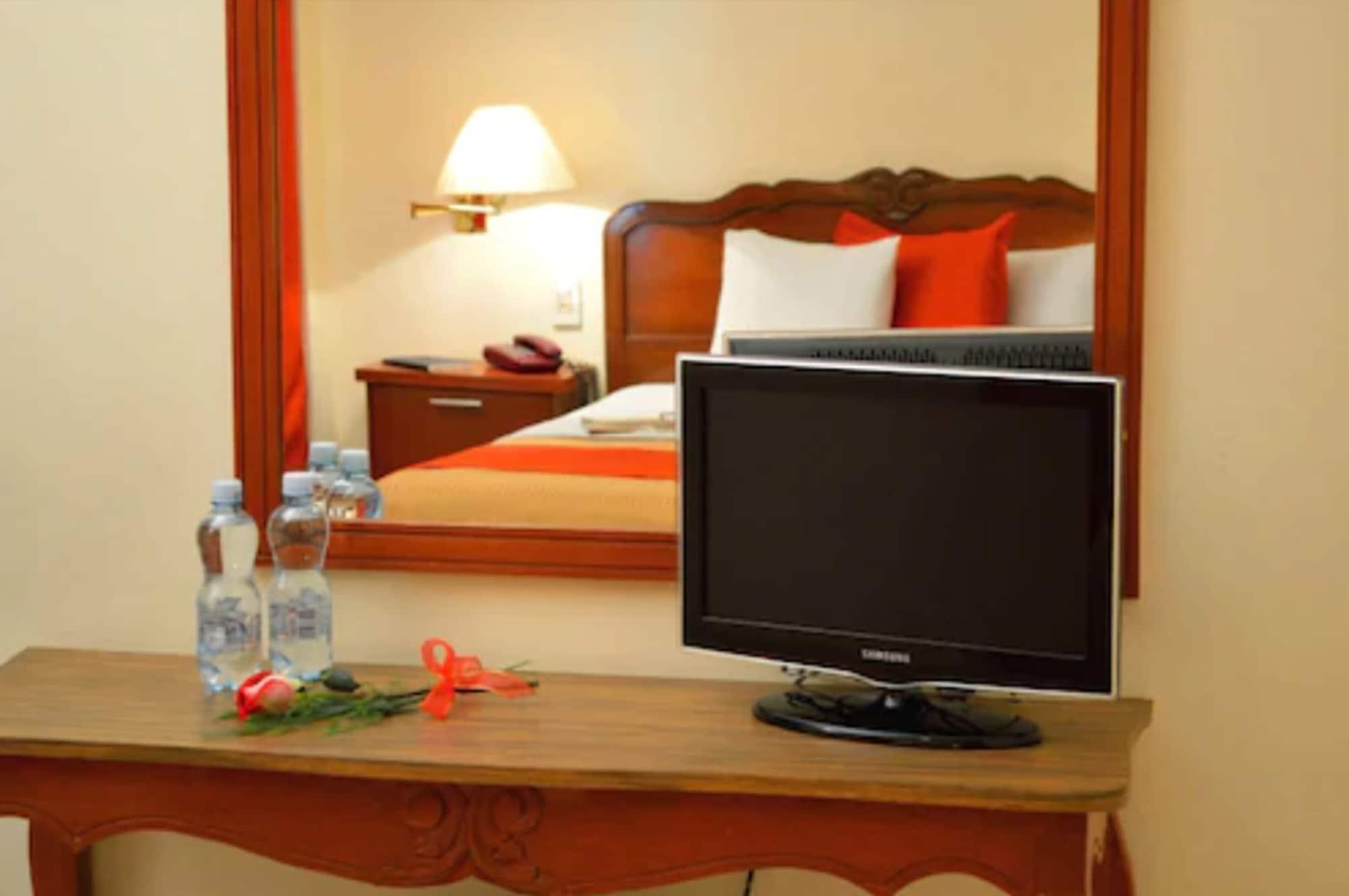 Hotel Elizabeth Ciudad Deportiva Aguascalientes Esterno foto